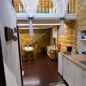 Anima Templi Apartment